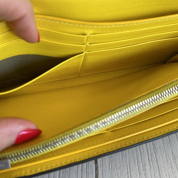 Celine Long snap Wallet - Picture 5 of 16